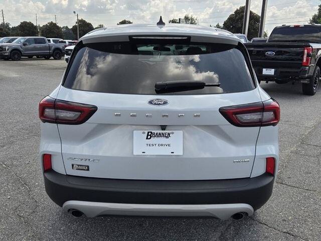 Certified 2025 Ford Escape Active AWD/4WD image 10