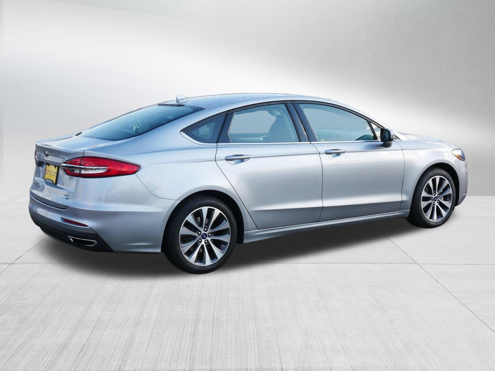 Certified 2020 Ford Fusion SE AWD/4WD image 7