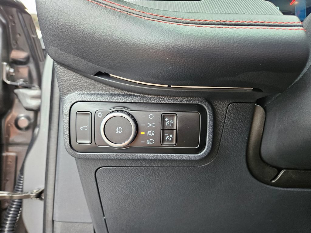 Certified 2025 Ford Explorer ST-Line w/ Premium Package RWD image 25