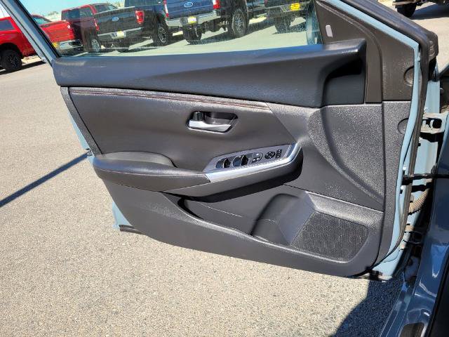 Used 2024 Nissan Sentra SR FWD image 27