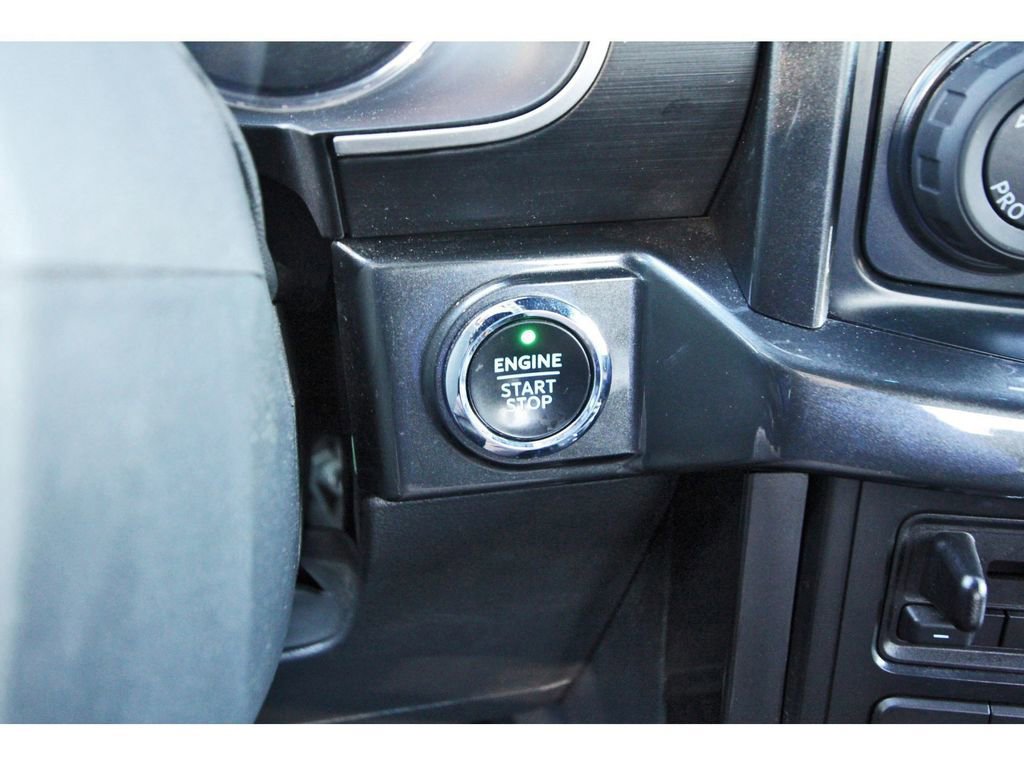 Certified 2022 Ford F150 XLT w/ Equipment Group 302A High image 21