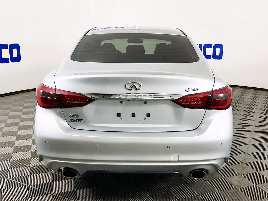 Used 2019 INFINITI Q50 Luxe w/ Essential Package (3.0T Luxe) AWD/4WD image 8