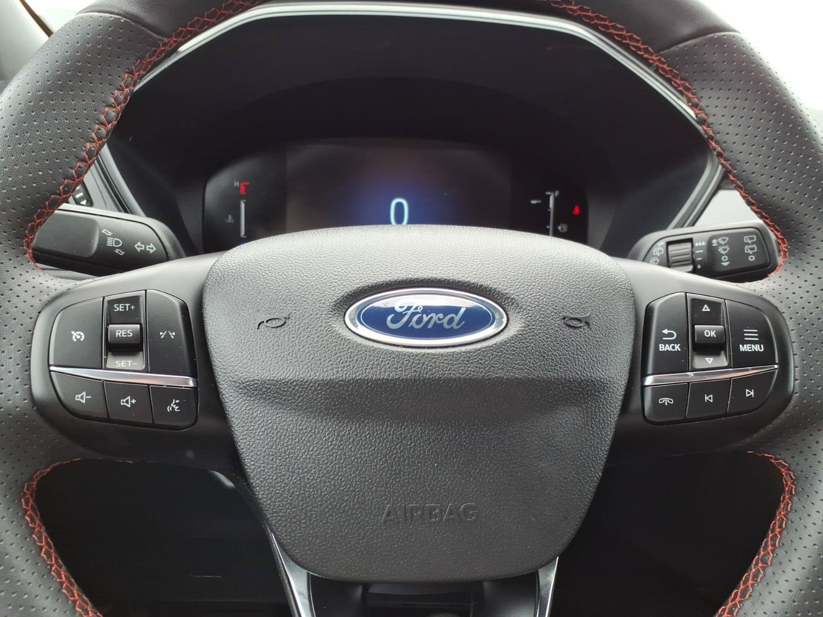 Certified 2025 Ford Escape ST-Line FWD image 24
