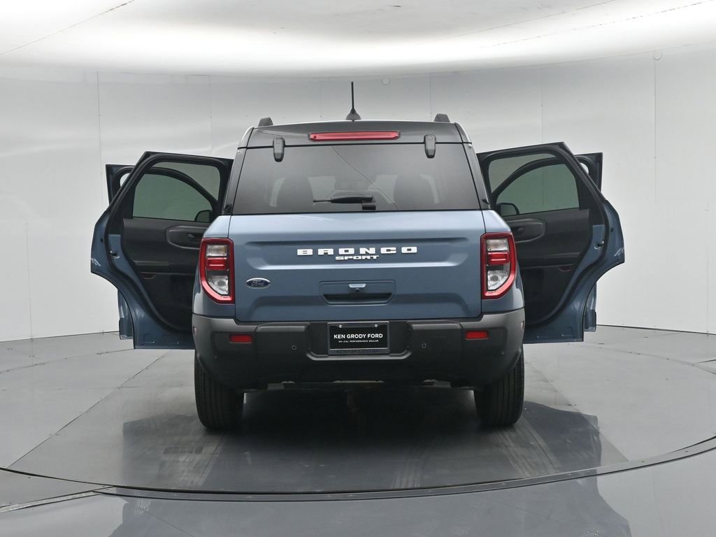 Certified 2025 Ford Bronco Sport Outer Banks w/ Outer Banks Tech Package+ AWD/4WD image 36