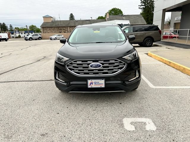 Certified 2022 Ford Edge SEL w/ Convenience Package AWD/4WD image 3
