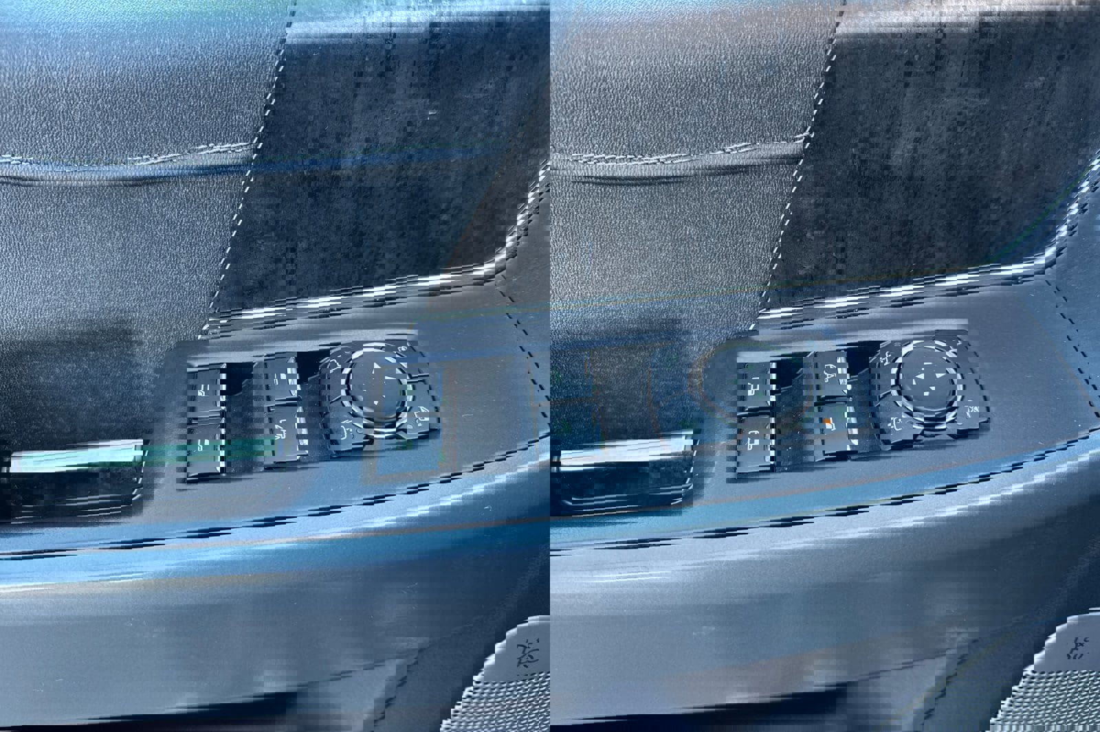 Certified 2022 Ford F150 Lariat w/ Max Trailer Tow Package image 12