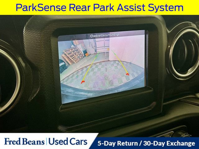 Used 2020 Jeep Wrangler Unlimited Sahara image 18