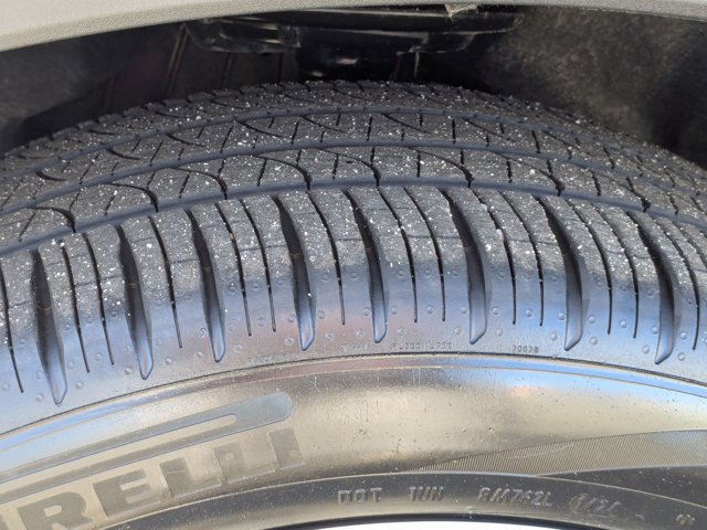 Certified 2025 Ford Explorer Platinum w/ Ultimate Package image 14