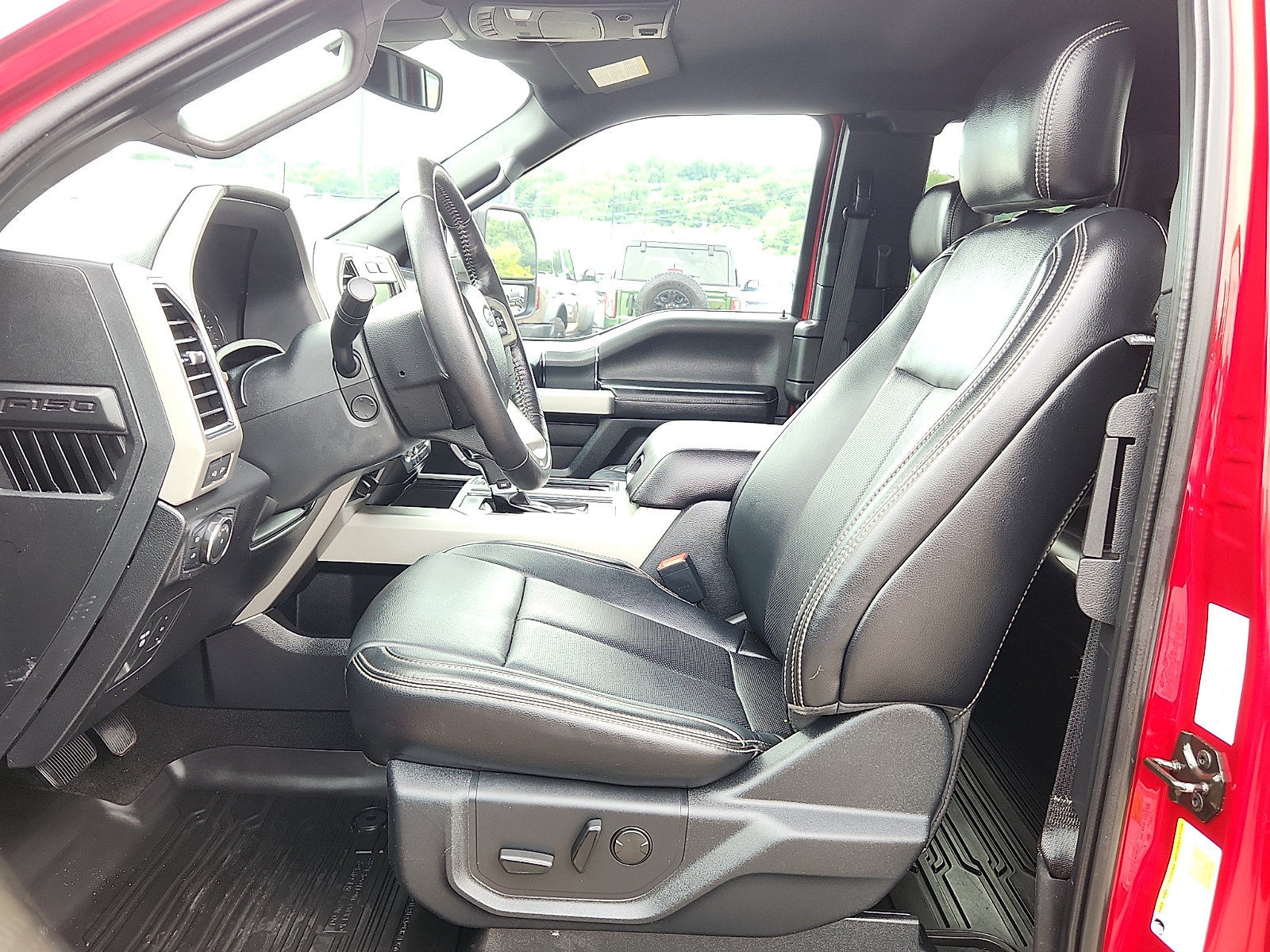 Certified 2019 Ford F150 Lariat w/ Equipment Group 502A Luxury AWD/4WD image 12