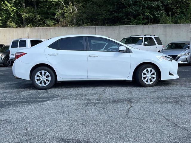 Used 2017 Toyota Corolla L FWD image 2