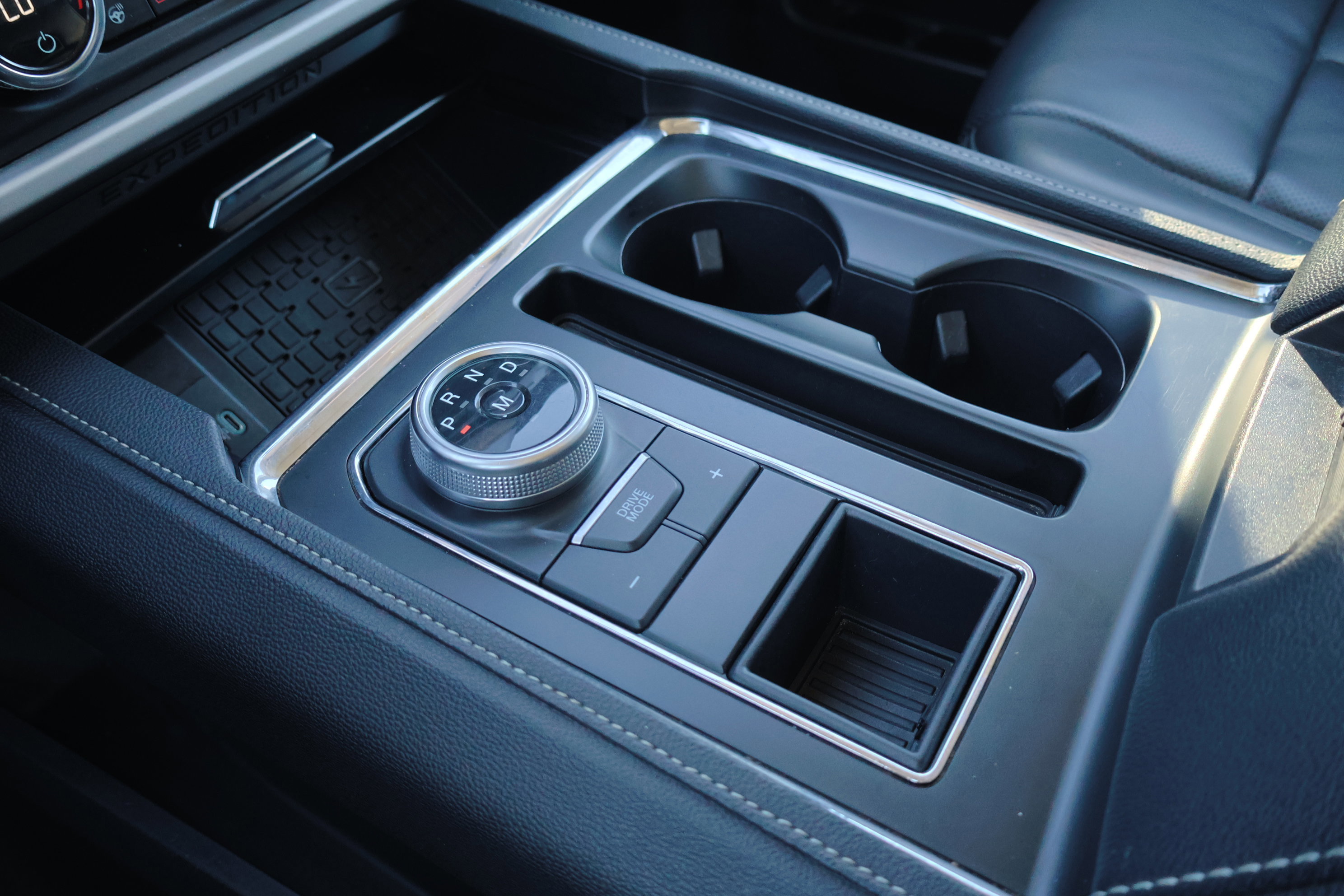 Certified 2024 Ford Expedition Max XLT image 25