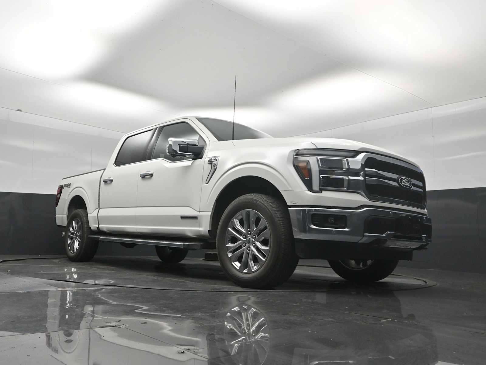Certified 2025 Ford F150 Lariat w/ Equipment Group 501A Mid AWD/4WD image 18