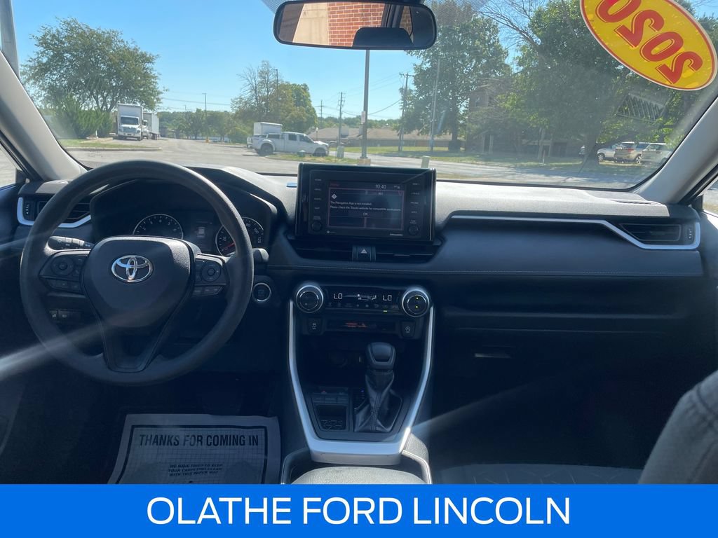 Used 2020 Toyota RAV4 XLE w/ All Weather Liner Package FWD image 21