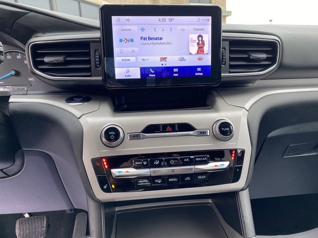 Certified 2023 Ford Explorer XLT w/ Equipment Group 202A image 9