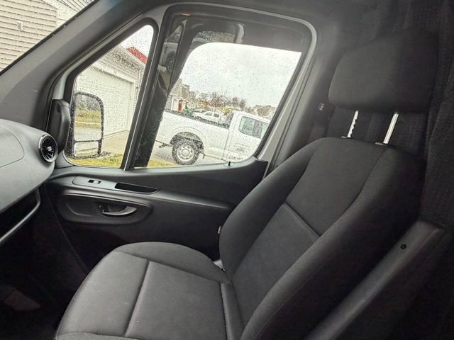 Used 2021 Mercedes-Benz Sprinter 2500 w/ Driver Convenience Package image 11