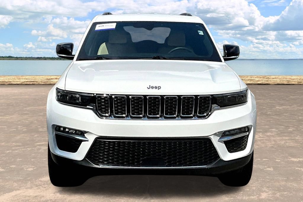 Used 2023 Jeep Grand Cherokee Limited RWD image 2