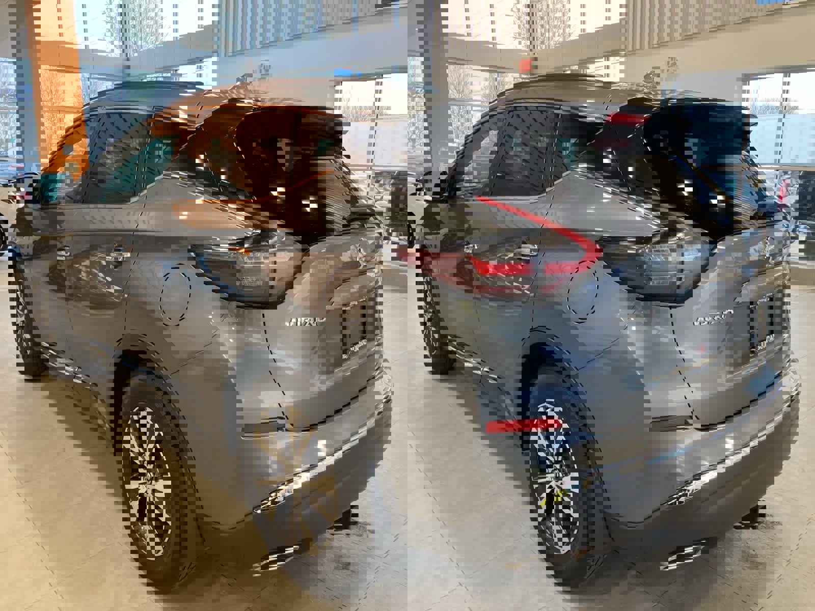 Used 2019 Nissan Murano Platinum image 3