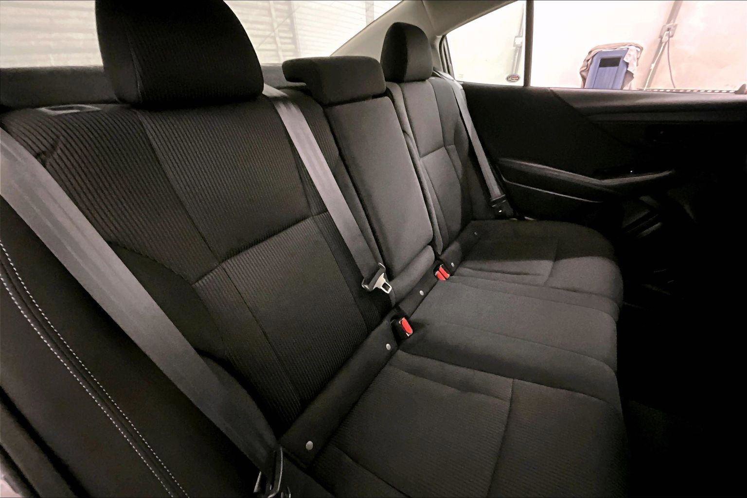 Used 2022 Subaru Legacy image 26