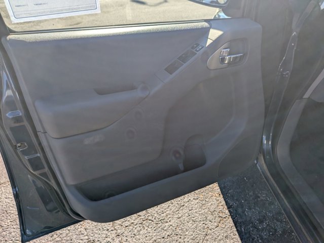 Used 2019 Nissan Frontier SV image 12