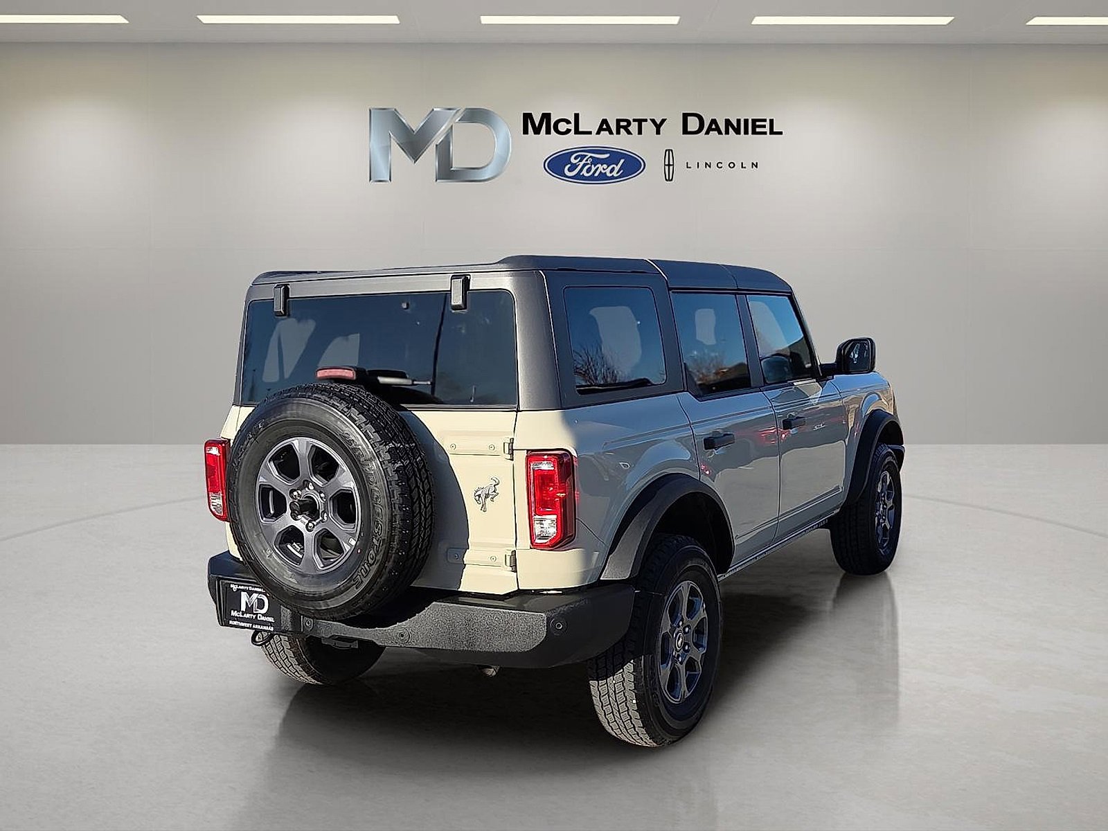 Certified 2025 Ford Bronco Big Bend image 5