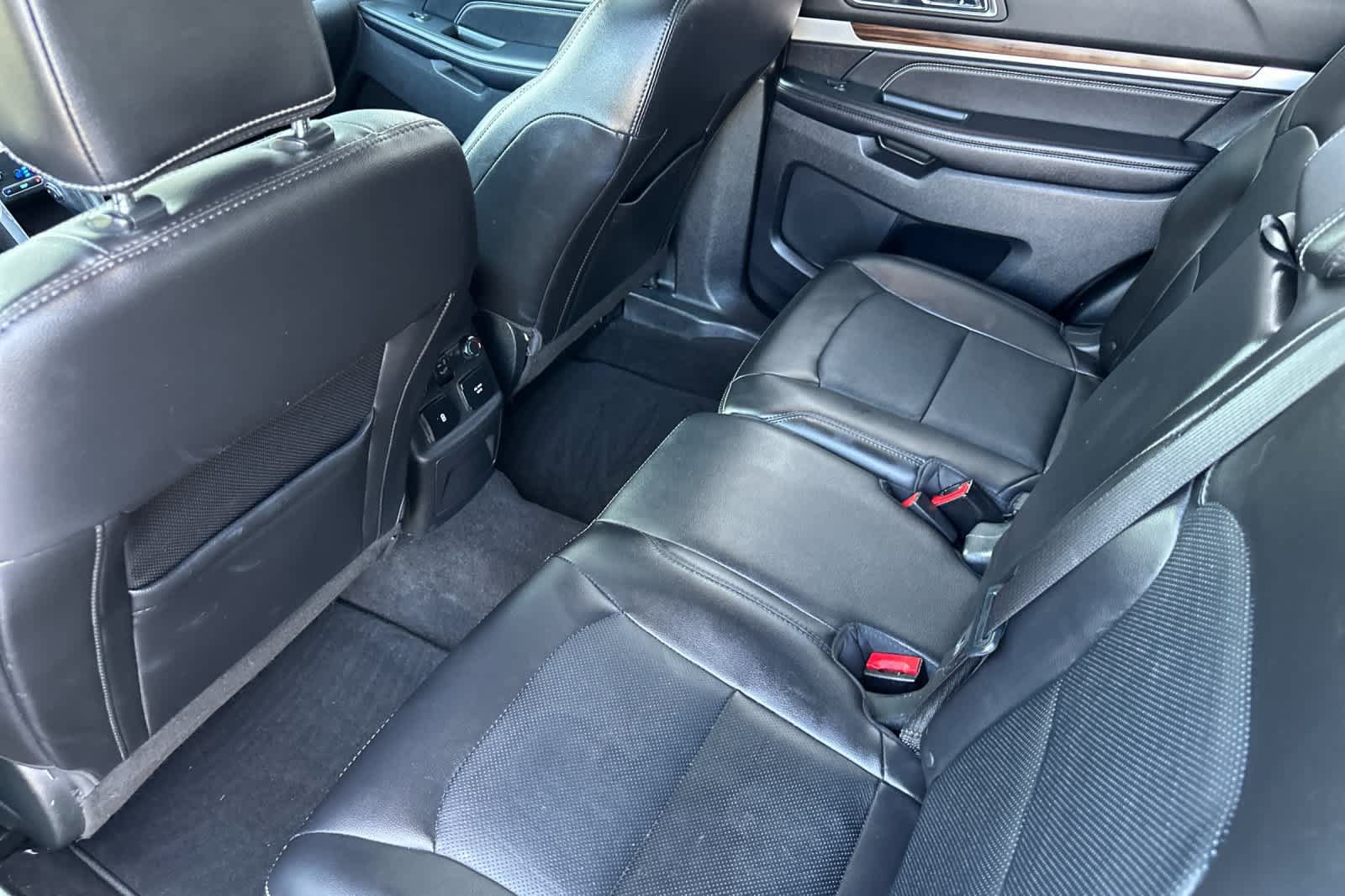 Certified 2018 Ford Explorer Limited w/ Equipment Group 301A AWD/4WD image 4