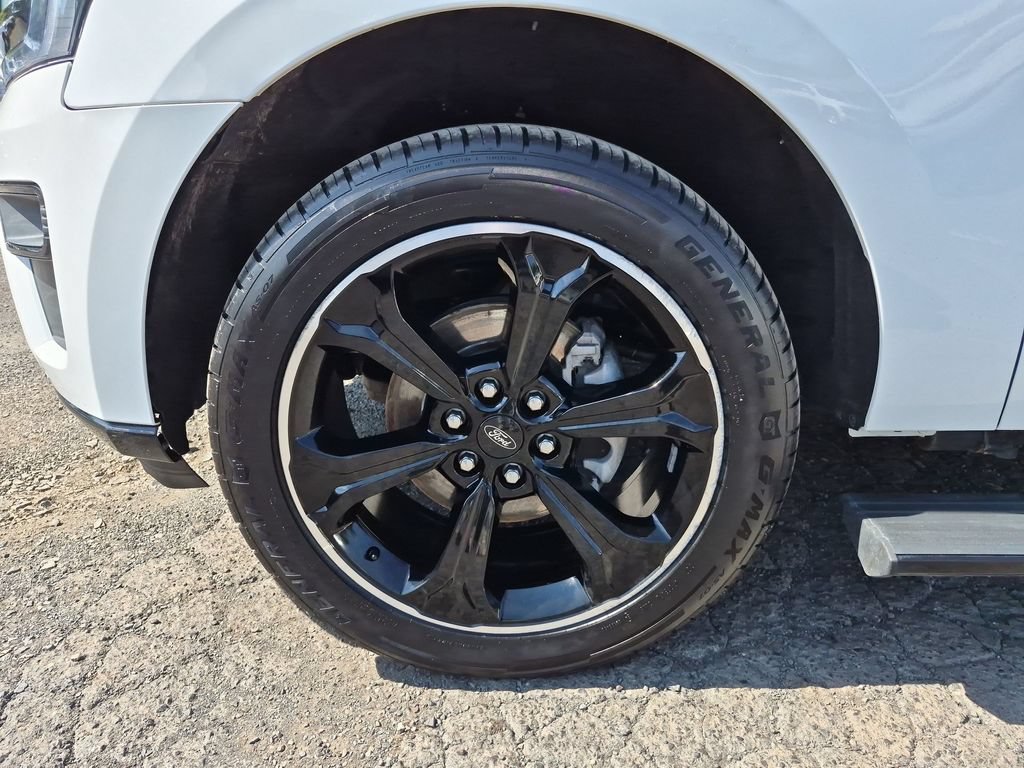 Certified 2023 Ford Expedition Max Limited AWD/4WD image 17