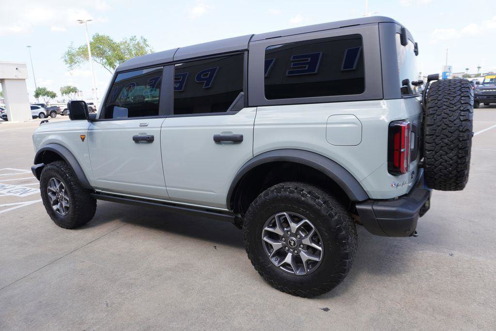 Certified 2023 Ford Bronco Badlands AWD/4WD image 4