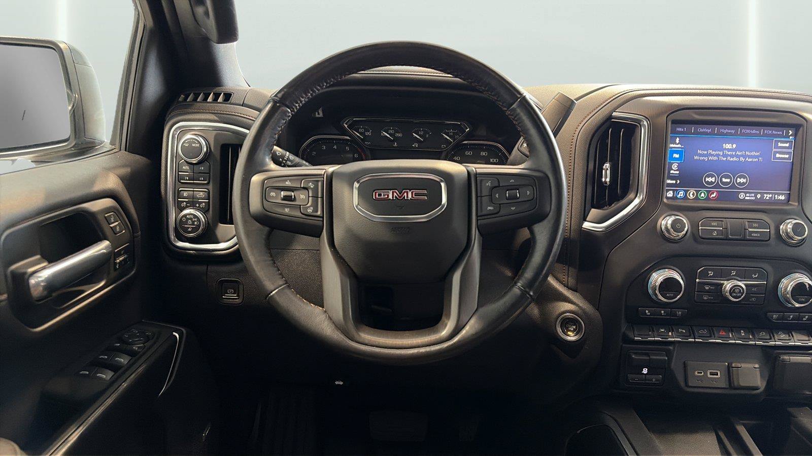 Used 2022 GMC Sierra 1500 AT4 w/ AT4 Premium Package AWD/4WD image 12