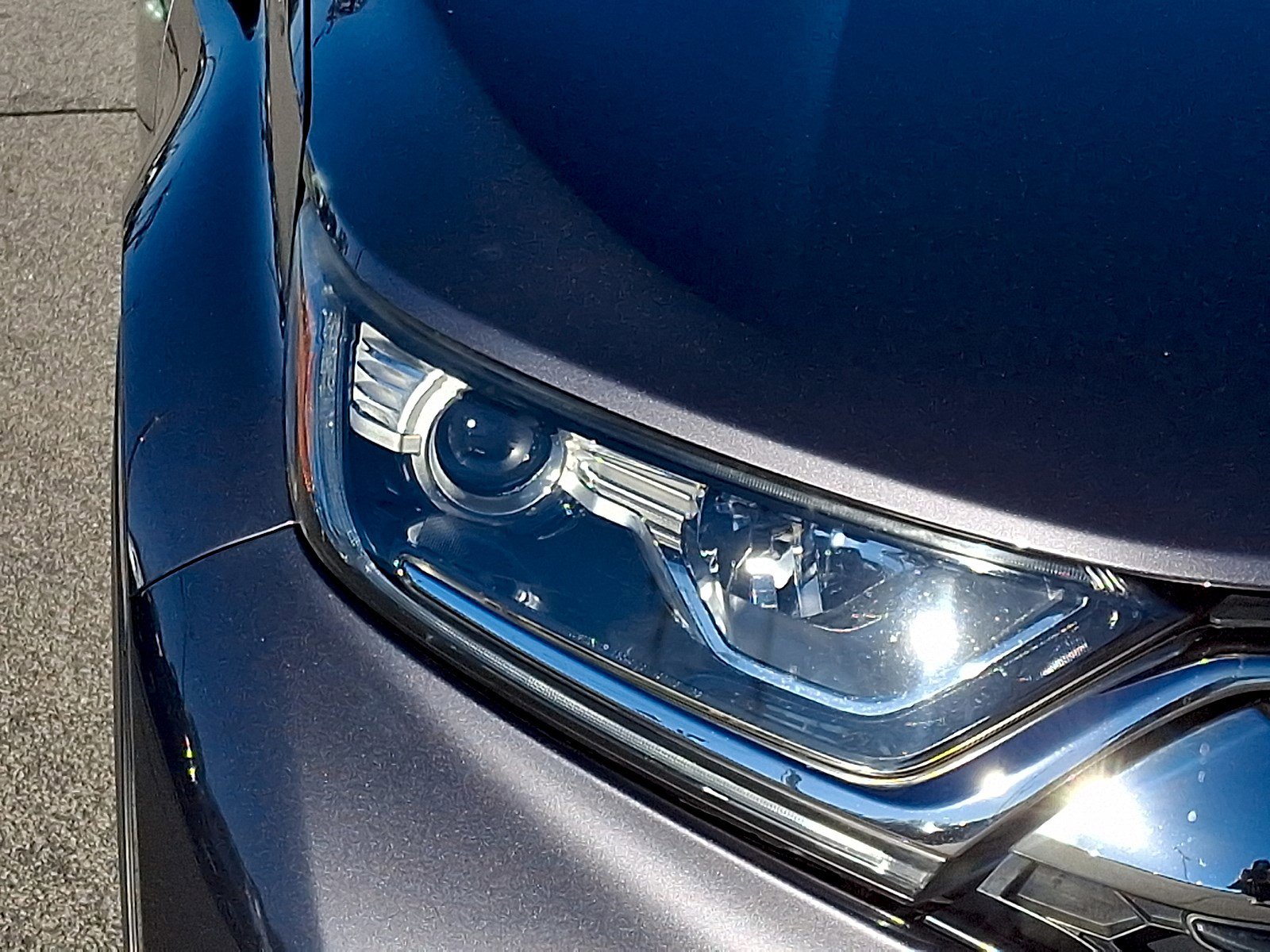 Used 2017 Honda CR-V EX-L image 9