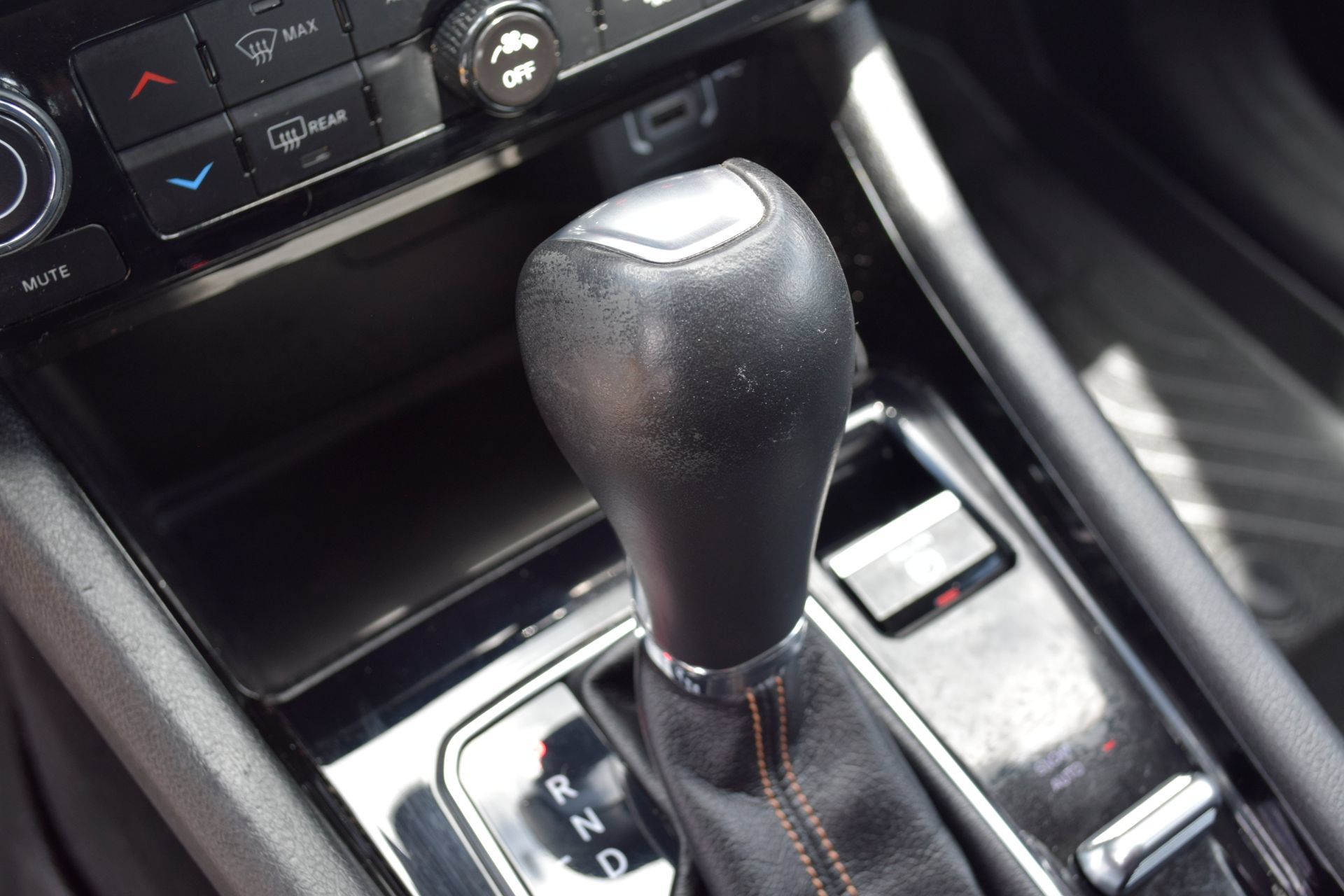 Used 2022 Jeep Compass Limited AWD/4WD image 10