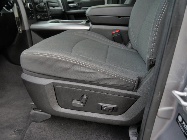 Used 2022 RAM 1500 Warlock w/ Trailer & Traction Group AWD/4WD image 17