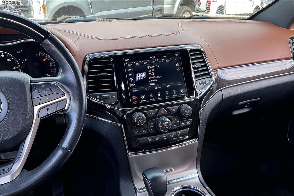 Used 2021 Jeep Grand Cherokee Overland AWD/4WD image 5