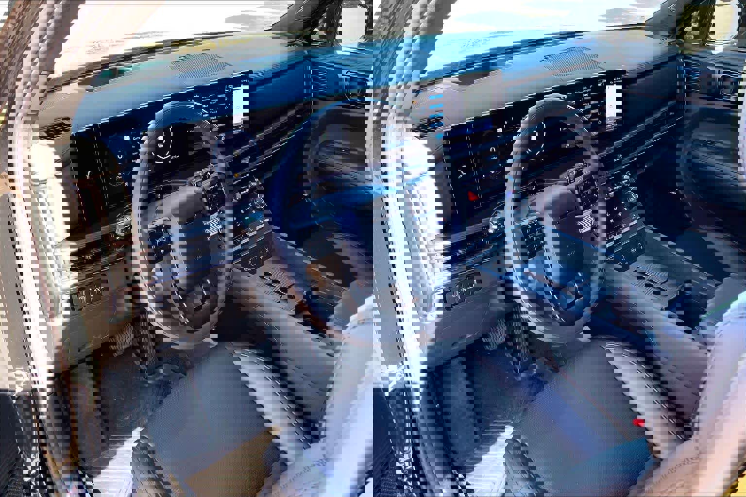 Used 2024 Hyundai Santa Fe Calligraphy image 17