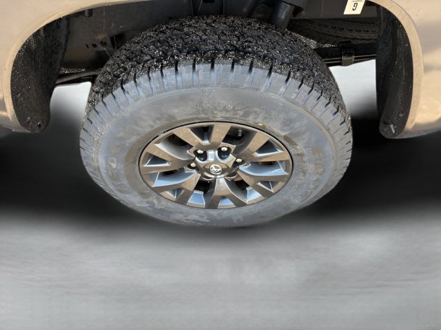 Used 2023 Toyota Tacoma SR5 AWD/4WD image 23