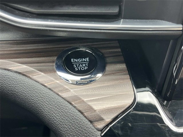 Certified 2023 Ford Explorer Limited w/ Limited Technology Package image 35