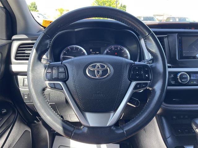 Used 2018 Toyota Highlander Limited w/ Protection Package #3 AWD/4WD image 11