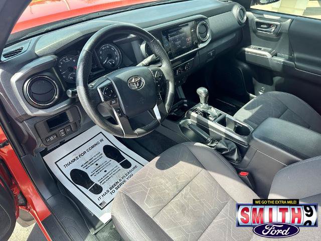 Used 2018 Toyota Tacoma TRD Off-Road AWD/4WD image 19