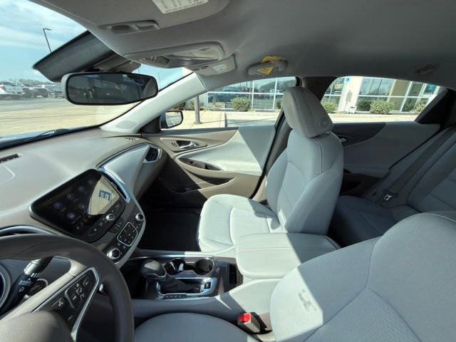 Used 2023 Chevrolet Malibu LT image 14