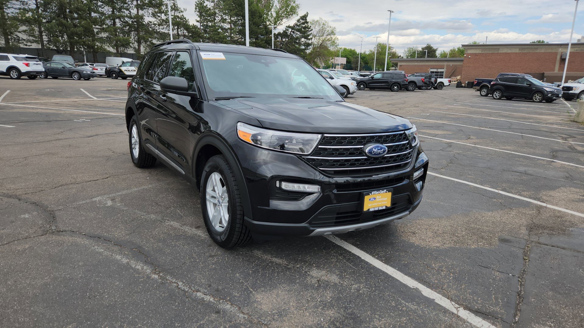 Certified 2023 Ford Explorer XLT w/ Equipment Group 202A AWD/4WD image 20