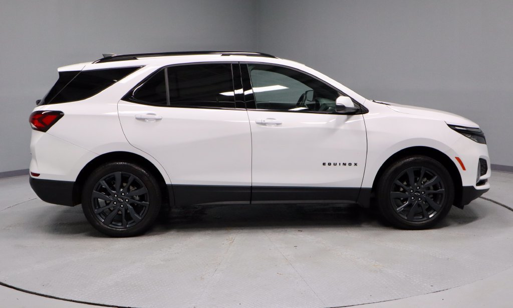 Used 2024 Chevrolet Equinox RS w/ RS Leather Package FWD image 11