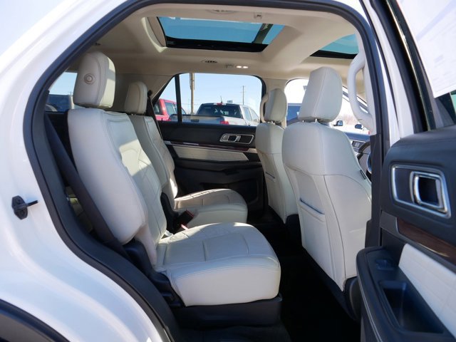 Certified 2018 Ford Explorer Platinum image 19