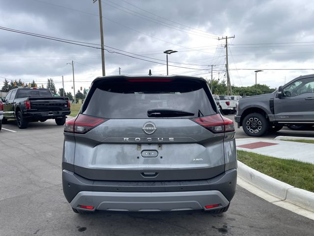 Used 2023 Nissan Rogue S AWD/4WD image 4