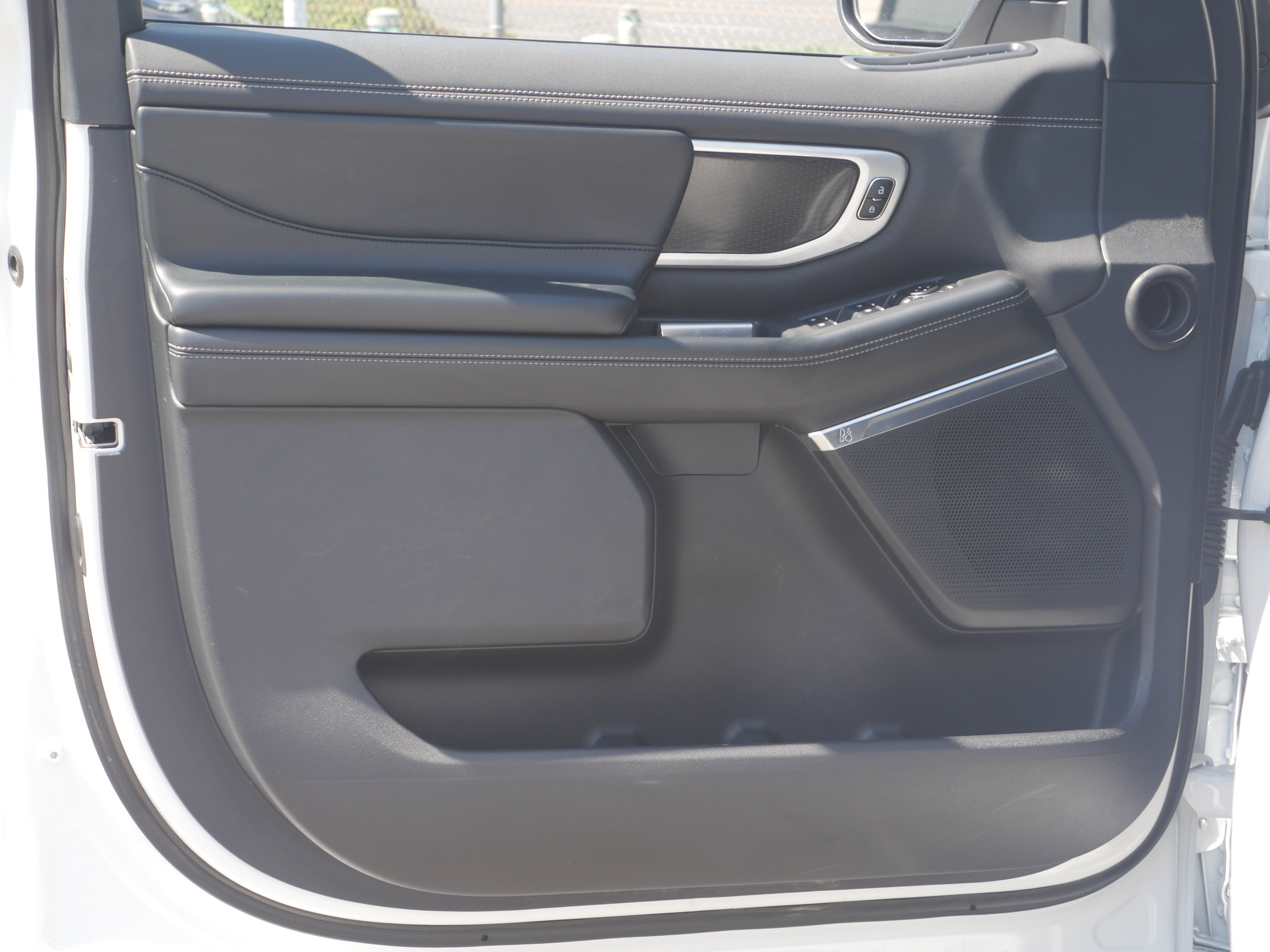 Certified 2025 Ford Expedition Max Platinum w/ Stealth Appearance Package AWD/4WD image 39