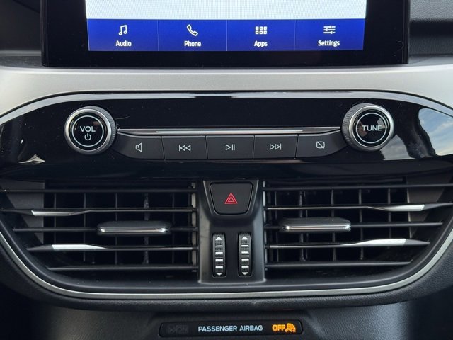 Certified 2020 Ford Escape SE image 17