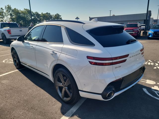 Used 2023 Genesis GV70 3.5T Sport w/ Sport Prestige Package AWD/4WD image 7
