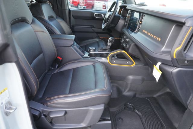 Certified 2024 Ford Bronco Badlands AWD/4WD image 18