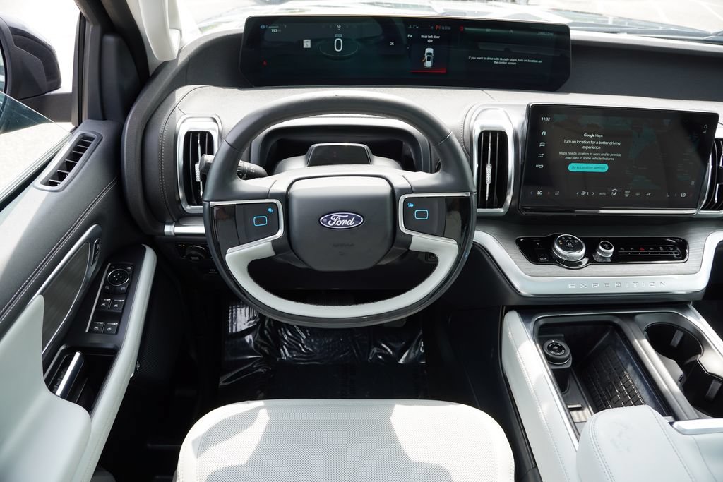 Certified 2025 Ford Expedition Platinum AWD/4WD image 23