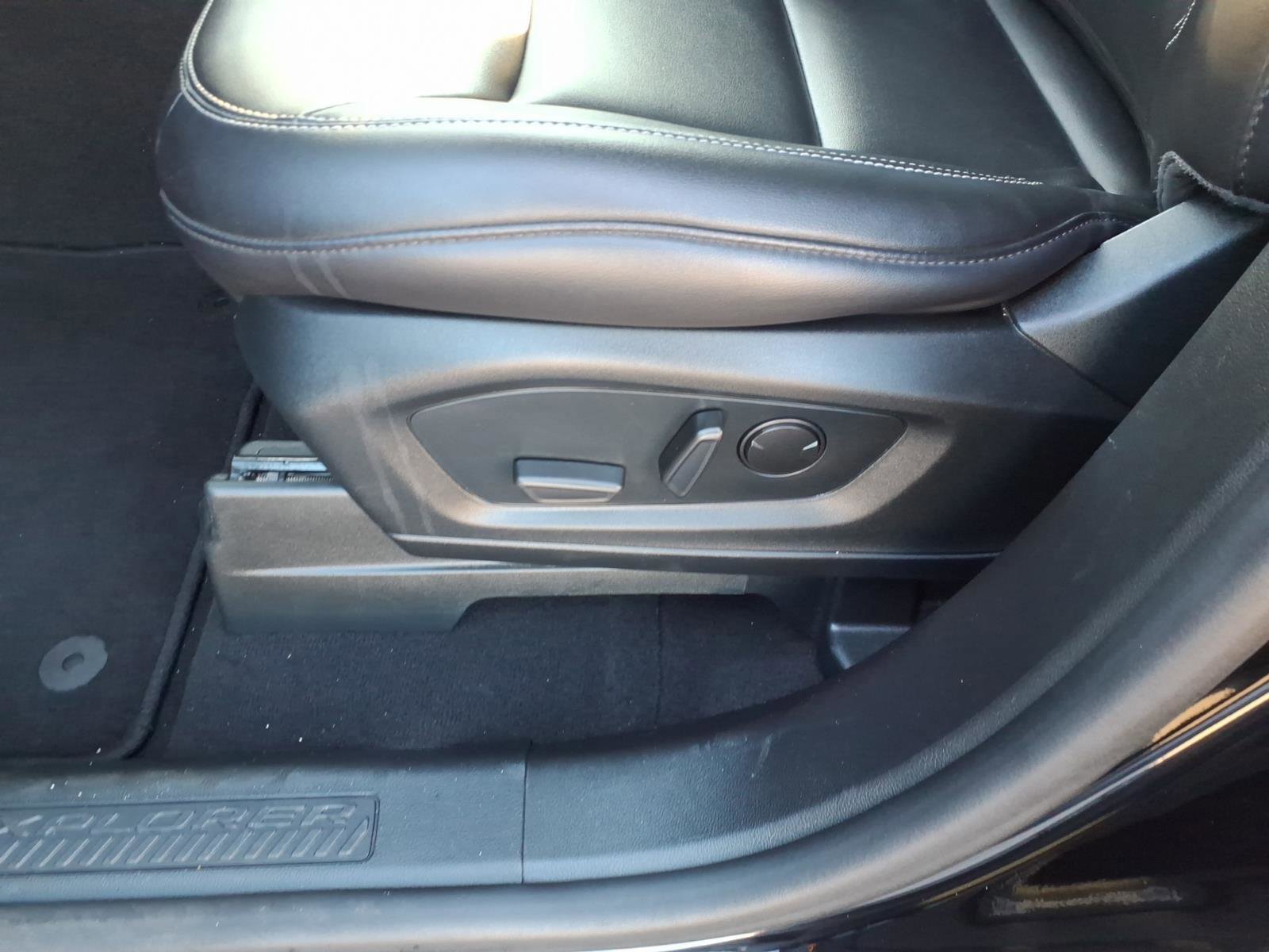 Certified 2024 Ford Explorer XLT w/ Equipment Group 202A image 12