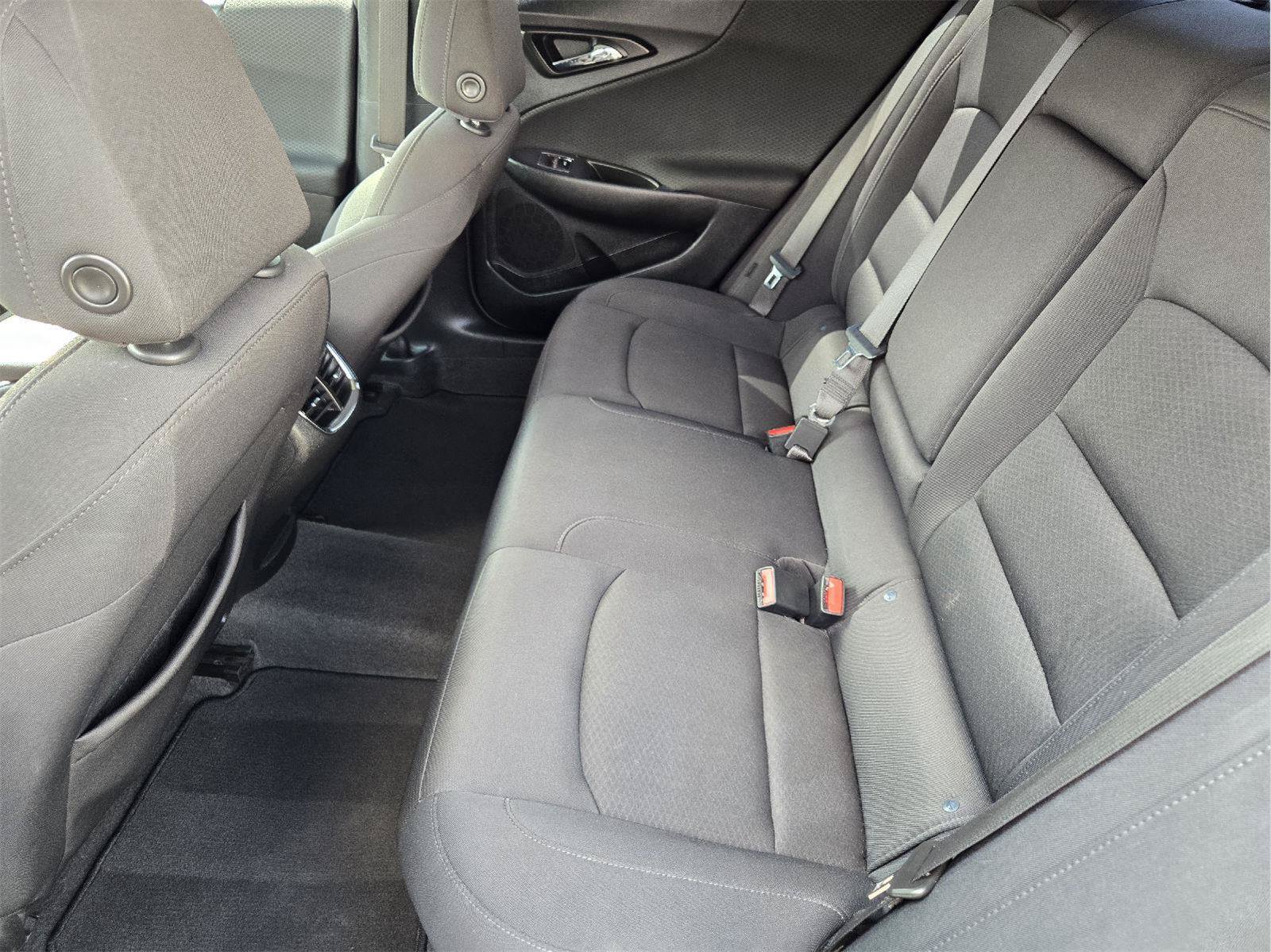 Used 2020 Chevrolet Malibu LT FWD image 28