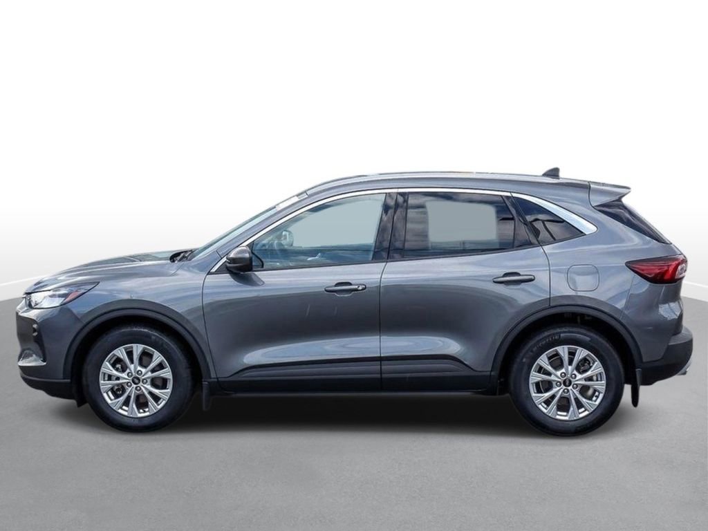 Certified 2023 Ford Escape Active w/ Tech Pack #2 FWD image 2